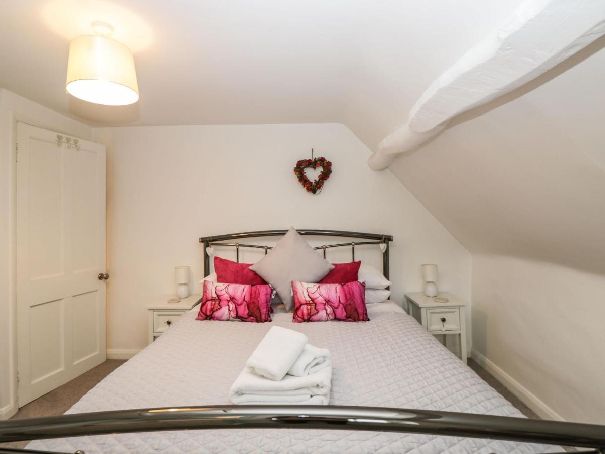 Holiday home Barton